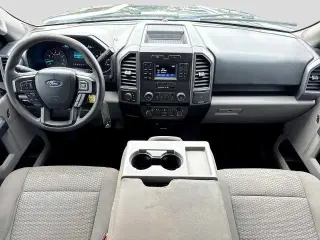 Ford F-150 2017 4x4 XLT 4dr SuperCrew 5.5 ft. SB