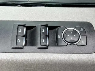 Ford F-150 2017 4x4 XLT 4dr SuperCrew 5.5 ft. SB