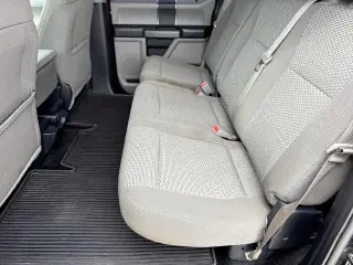 Ford F-150 2017 4x4 XLT 4dr SuperCrew 5.5 ft. SB