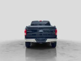Ford F-150 2017 4x4 XLT 4dr SuperCrew 5.5 ft. SB
