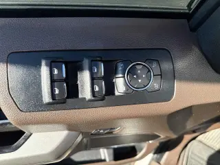 Ford F-150 2015 4x4 King Ranch 4dr SuperCrew 5.5 ft. SB