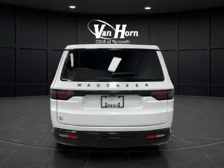 2024 Jeep Wagoneer L