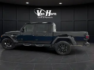 2025 Jeep Gladiator