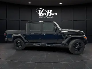 2025 Jeep Gladiator