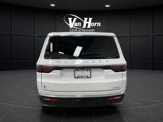 2024 Jeep Wagoneer