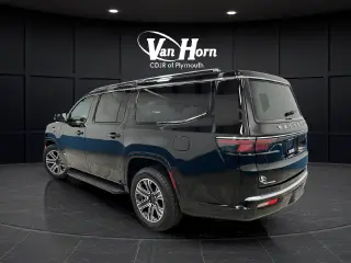 2023 Jeep Wagoneer L