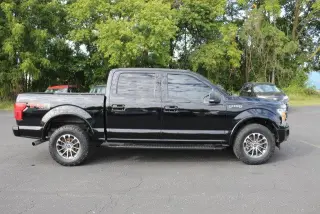 Ford F-150 2018 4x4 XLT 4dr SuperCrew 5.5 ft. SB