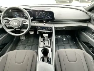 Hyundai ELANTRA Hybrid 2025 SEL Sport 4dr Sedan