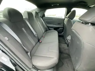 Hyundai ELANTRA Hybrid 2025 SEL Sport 4dr Sedan