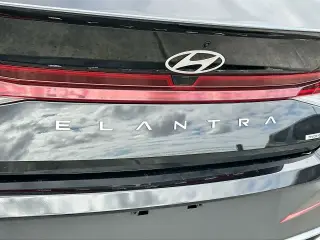 Hyundai ELANTRA Hybrid 2025 SEL Sport 4dr Sedan
