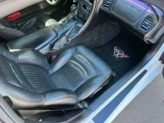 Chevrolet Corvette 2004 2 descapotable