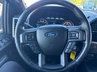 Ford F-150 2017 4x4 XLT 4dr SuperCrew 5.5 ft. SB