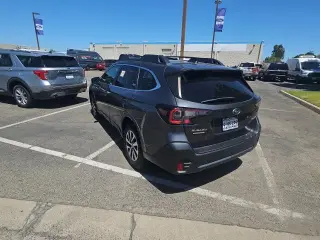Subaru Outback 2022 AWD Premium 4dr Crossover