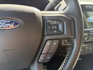 Ford F-150 2017 4x4 XLT 4dr SuperCrew 5.5 ft. SB