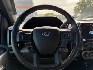 Ford F-150 2017 4x4 XLT 4dr SuperCrew 5.5 ft. SB