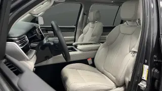 2023 Jeep Wagoneer