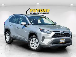 Toyota RAV4 2021 LE 4dr SUV