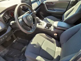 Toyota RAV4 2021 LE 4dr SUV