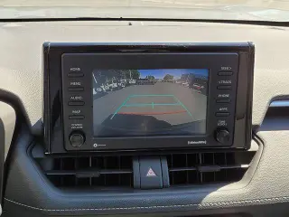 Toyota RAV4 2021 LE 4dr SUV