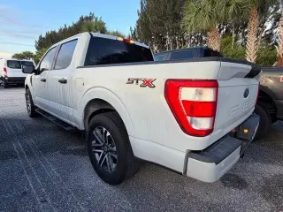Ford F-150 2023 4x2 XL 4dr SuperCrew 5.5 ft. SB