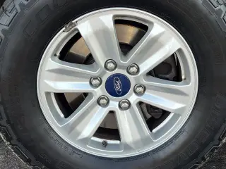 Ford F-150 2016 4x4 XL 4dr SuperCrew 5.5 ft. SB