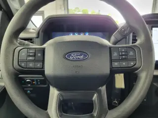 Ford F-150 2025 4x4 XL 2dr Regular Cab 8 ft. LB