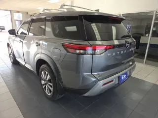 2022 Nissan Pathfinder