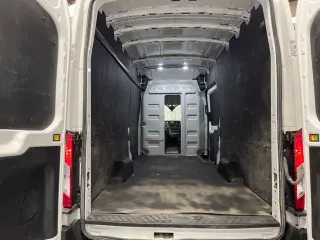 2023 Ford Transit-250