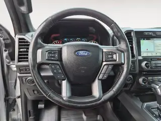 Ford F-150 2017 4x4 Lariat 4dr SuperCrew 5.5 ft. SB