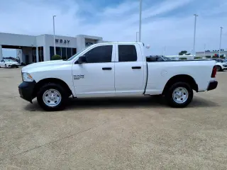 Ram 1500 Classic 2023 4x2 Tradesman 4dr Quad Cab 6.3 ft. SB Pickup
