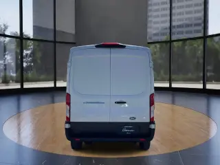Ford E-Transit 2023 350 3dr SWB Techo Medio Furgón de Carga