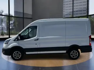 Ford E-Transit 2023 350 3dr SWB Techo Medio Furgón de Carga
