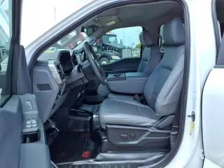 Ford F-150 2022 4x2 XL 4dr SuperCrew 5.5 ft. SB