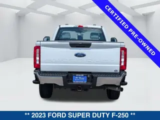 Ford F-250 Super Duty 2023 4x2 XL 2dr Regular Cab 8 ft. LB Pickup