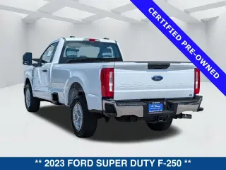 Ford F-250 Super Duty 2023 4x2 XL 2dr Regular Cab 8 ft. LB Pickup