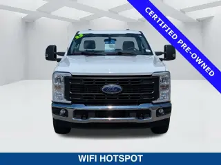 Ford F-250 Super Duty 2023 4x2 XL 2dr Regular Cab 8 ft. LB Pickup