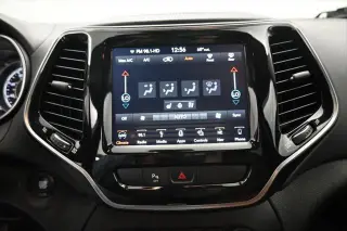Jeep Cherokee 2019 4x4 Overland 4 puertas SUV