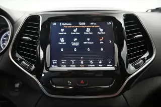 Jeep Cherokee 2019 4x4 Overland 4 puertas SUV