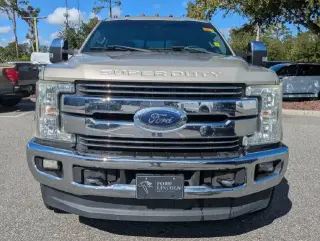 Ford F-350 Super Duty 2017 4x4 Lariat 4dr Crew Cab 6.8 ft. SB SRW Pickup