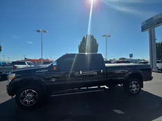 Ford F-350 Super Duty 2015 4x4 Platinum 4dr Crew Cab 6.8 ft. SB SRW Pickup