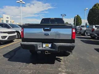 Ford F-350 Super Duty 2015 4x4 Platinum 4dr Crew Cab 6.8 ft. SB SRW Pickup