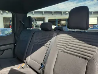 Ford F-150 2023 4x2 XL 4dr SuperCrew 5.5 ft. SB
