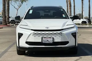 2025 Toyota Crown Signia