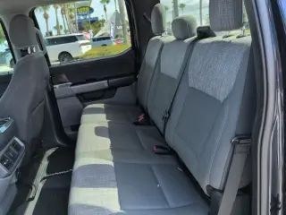 Ford F-150 2021 4x4 XLT 4dr SuperCrew con cabina de 5.5 m.