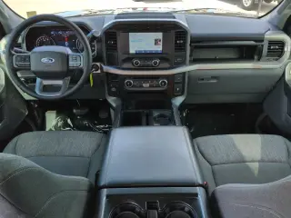 Ford F-150 2021 4x4 XLT 4dr SuperCrew con cabina de 5.5 m.