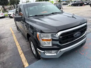 Ford F-150 2021 4x2 XLT 4 puertas SuperCrew 5.5 pies SB