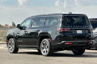 2024 Jeep Wagoneer