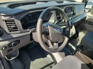 Ford Transit 2025 250 3pl BJR Techo Bajo Furgón de Carga