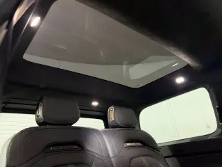 2023 Rivian R1S