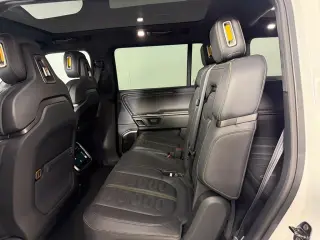 2023 Rivian R1S